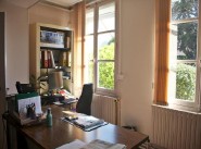 Bureau, local Survilliers